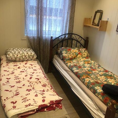 Den Gule Huset Apartman Lyngdal Kültér fotó