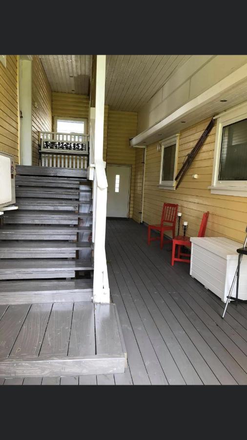 Den Gule Huset Apartman Lyngdal Kültér fotó