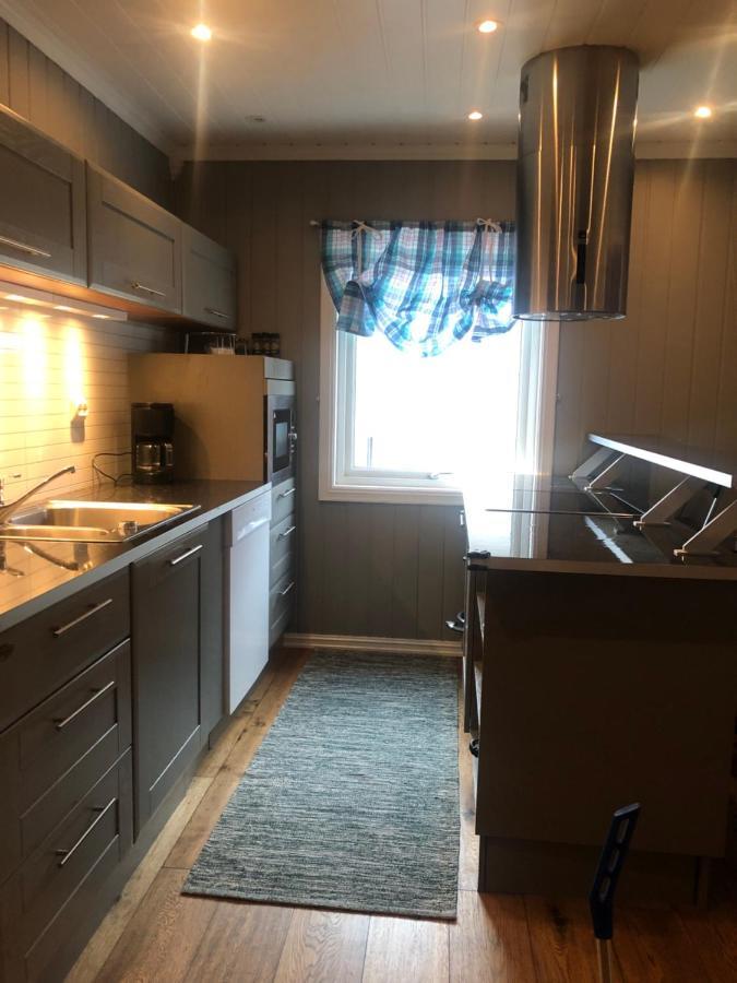 Den Gule Huset Apartman Lyngdal Kültér fotó