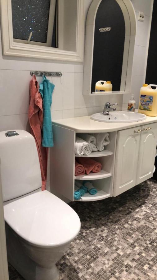 Den Gule Huset Apartman Lyngdal Kültér fotó